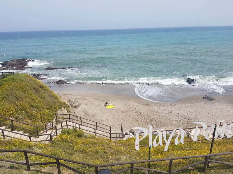 Playa Peñón del Cura, the nearest beach (400 metres)